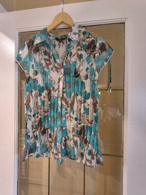 Reitmans Cap Sleeve Front Button Semi-Sheer Blouse